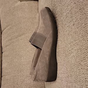 Gray Easy spirit shoes